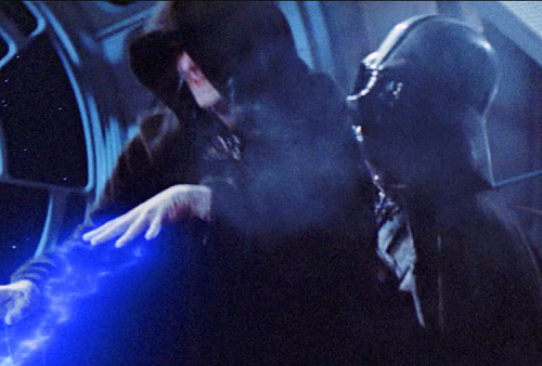 Darth Vader lifting Palpatine