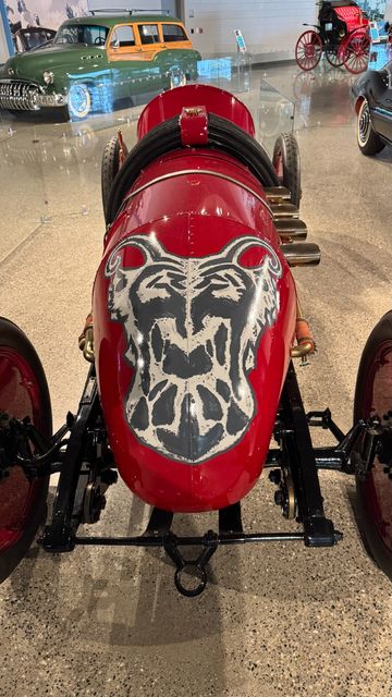 Photo of the front end of the 1910 Buick Bug.