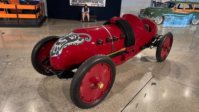Photo of a 1910 Buick Bug - one of only two made for racing in 1910 and 1911.